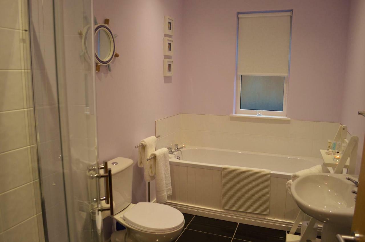 The Captains Cottage, Cushendall Bagian luar foto